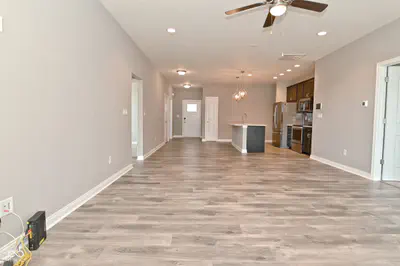 9170 Hedley Way E, Avon - 22