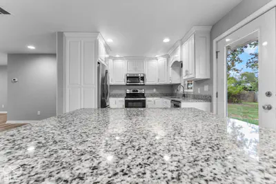 1521 Robin Hood Drive, Seymour - 13