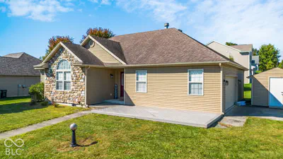 2230 Roaming Hills Drive, Richmond - 2