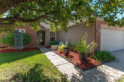 7941 Begonia Court, Camby - 3