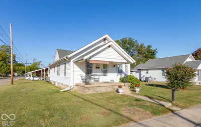 1003 Center Street, Seymour