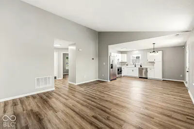 5517 Wood Hollow Drive, Indianapolis - 8