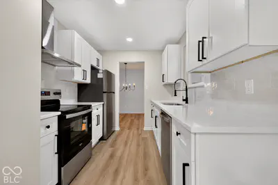 5666 Colonist Circle, Indianapolis - 11