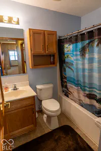 554 Cresthaven Drive, Indianapolis - 57