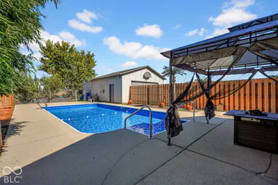 2450 W 300 S, Columbus - 32