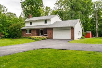 1653 300, Greenfield