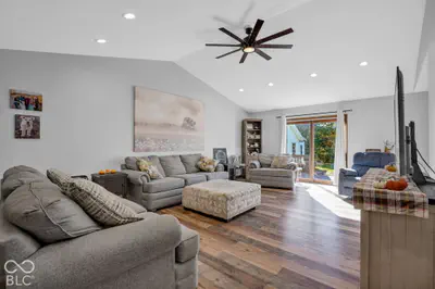2151 Dogwood Trail, Seymour - 8