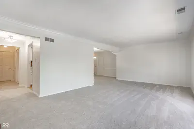 1316 Kings Cove Court, Indianapolis - 9