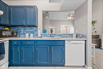6727 Sundown Drive, Indianapolis - 12