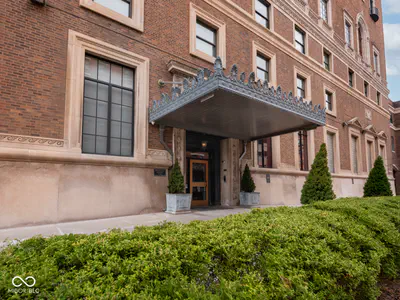 350 N Meridian #303, Indianapolis - 74