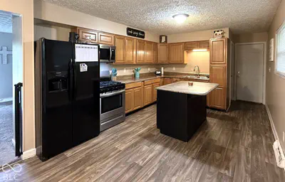 4040 Susy, Indianapolis - 8