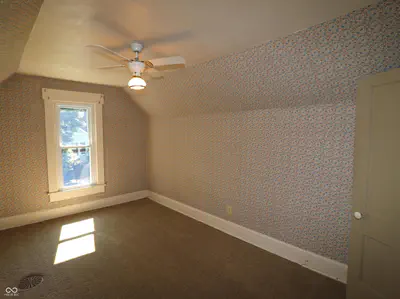 302 Washington Street, Waynetown - 38