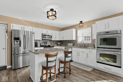 3394 S Bennett Drive, New Palestine - 8