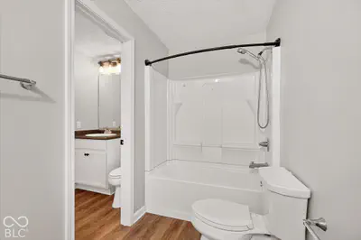 9741 Roxbury Drive, Fishers - 24