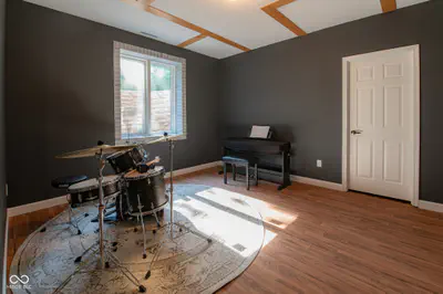 11833 Westwood Drive, Carmel - 40