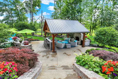 15621 Hidden Oaks Court, Carmel - 85