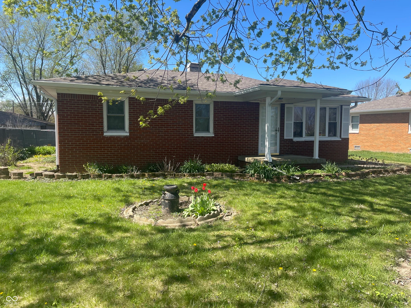 5743 Frontage Road, Fairland