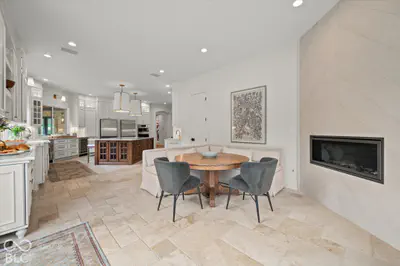 11624 Willow Springs Drive, Zionsville - 29
