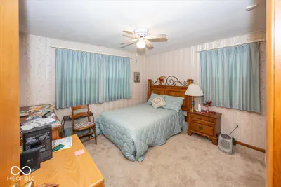 7838 US Highway 52, New Palestine - 19