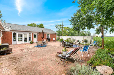 400 Madison Avenue, Pendleton - 45