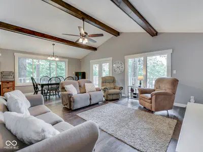 6660 Gopher Drive, Nineveh - 42
