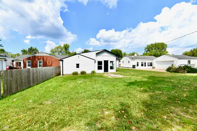 129 E McKenzie Road, Greenfield - 8