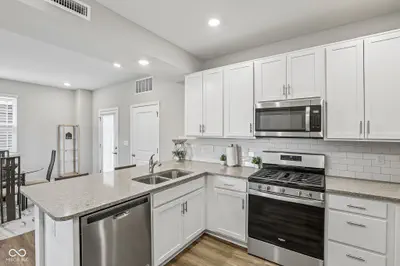 2739 Maricopa Boulevard, Whitestown - 9