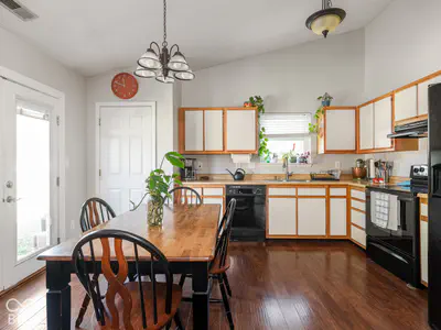 232 Park Place Court, Avon - 23