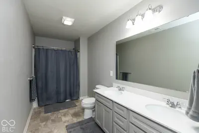 8284 Terryglass, Avon - 22