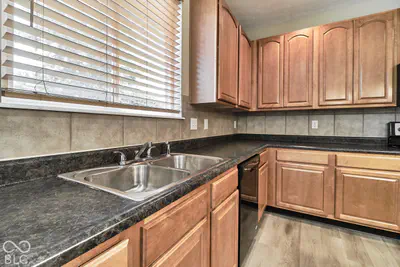 11249 Candice Drive, Fishers - 15