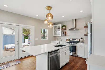 1904 Carrollton Avenue, Indianapolis - 10