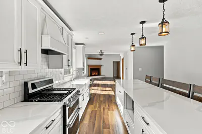7023 Stonecreek Drive, Plainfield - 10