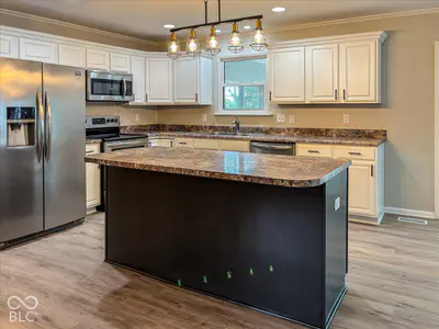 5625 950, Zionsville - 11