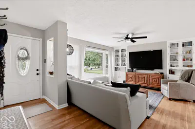 1040 Tulip Drive, Indianapolis - 3