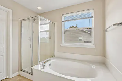 3992 Rowlett Place, Carmel - 39