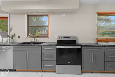 621 Pioneer Drive, Indianapolis - 11