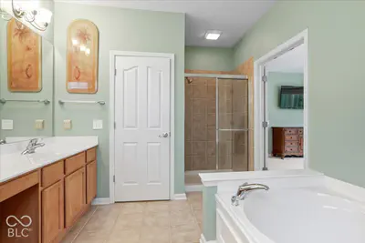 8923 W Cobblestone Drive W, Zionsville - 20