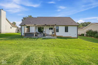1043 Shadowlawn Avenue, Greencastle - 44