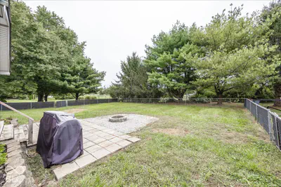 5625 950, Zionsville - 25