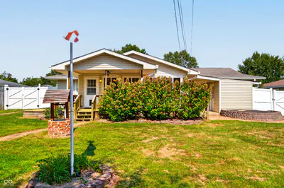 2846 Hillside Drive, Bedford - 51