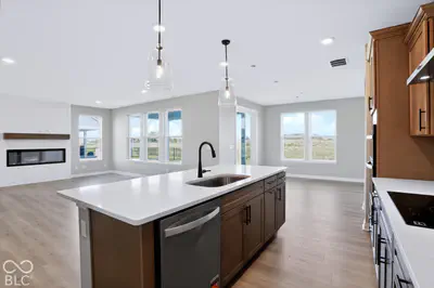 6689 Thresher Pass, McCordsville - 14