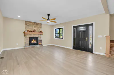2426 650, Waynetown - 23