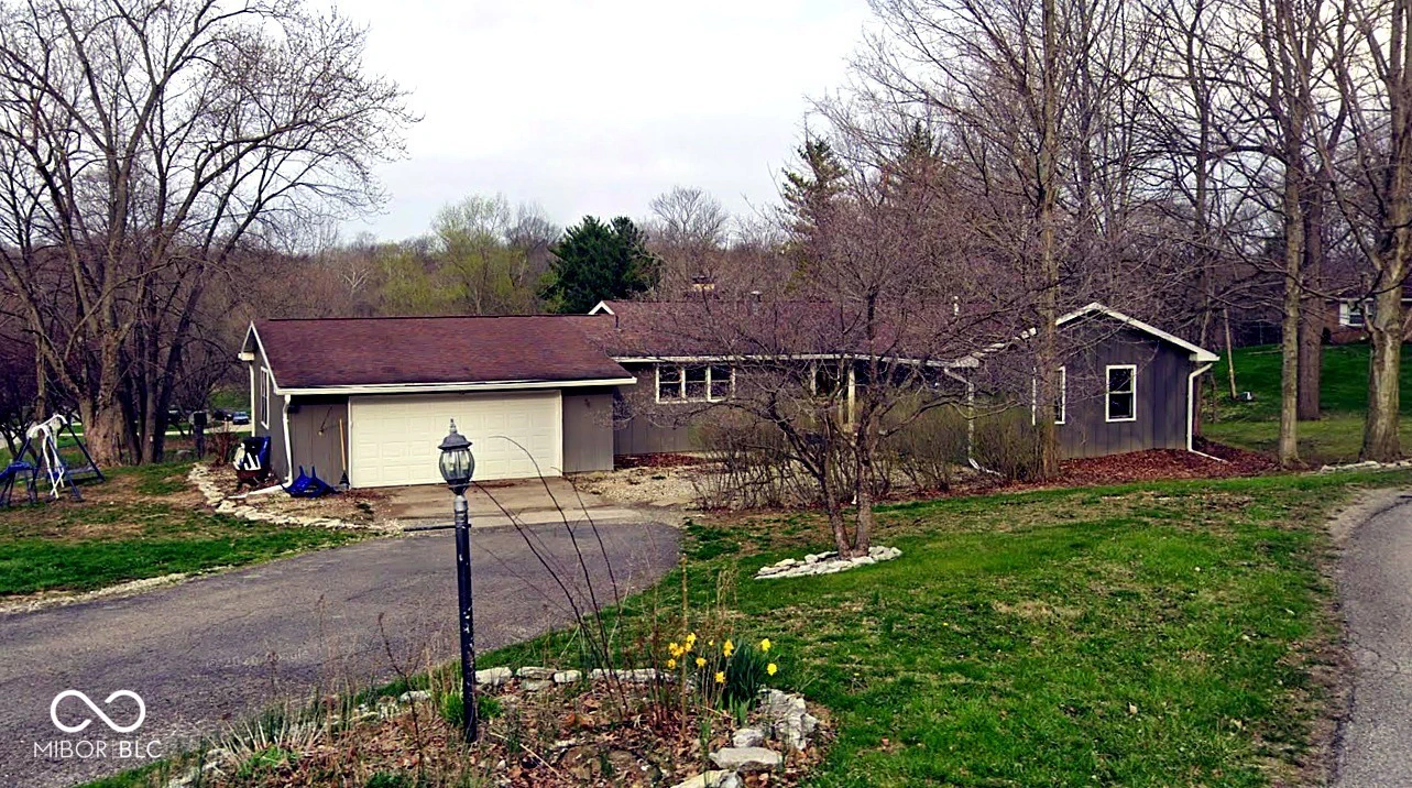 1266 Crestview, Peru