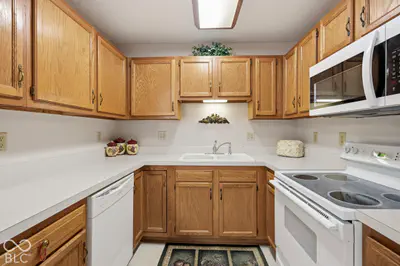 5650 Spring Mist Circle, Indianapolis - 16