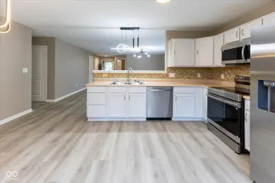 11146 Cool Winds Way, Fishers - 10