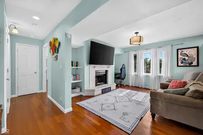 2019 Lakeview Drive, Seymour - 10