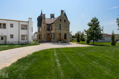 500 E Washington Street, Frankfort - 52
