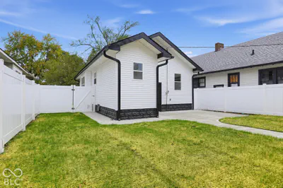921 Emerson Avenue, Indianapolis - 25