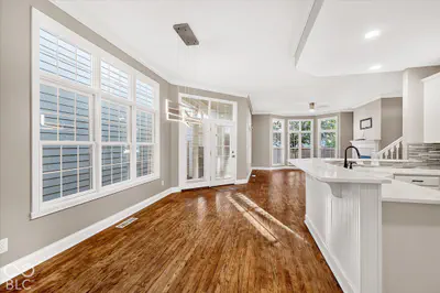 614 N Senate Avenue, Indianapolis - 10