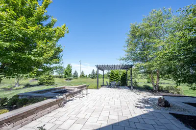 18176 Lakes End Drive, Westfield - 75